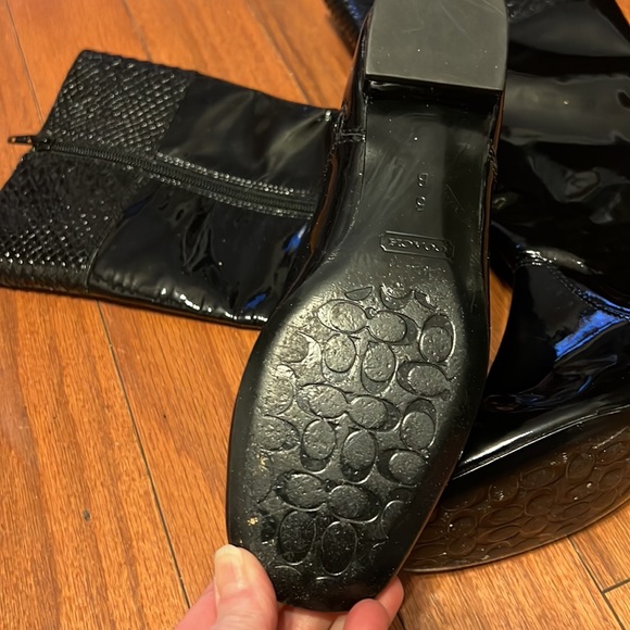 Coach Fiona patient leather size 5 boots! Worn four times! - Picture 4 of 11